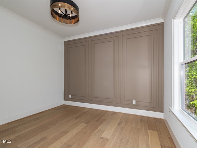 122 W Beech Slope Ct, Chapel Hill, NC 27517 - interior space with baseboards, plenty of natural light, and light wood-style flooring