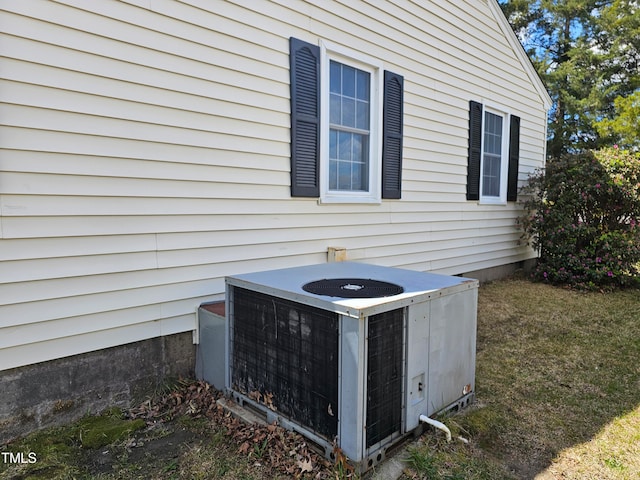 910 Marshall St, Roanoke Rapids, NC 27870 - exterior details featuring central AC unit