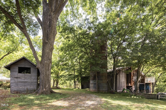 6720 Mebane Oaks Rd, Mebane, NC 27302 - view of yard with an outdoor structure