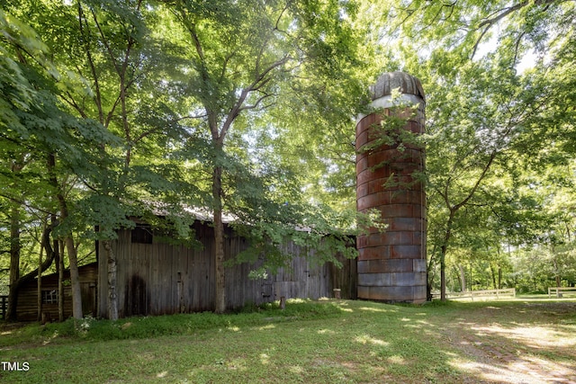 6720 Mebane Oaks Rd, Mebane, NC 27302 - view of yard featuring an outdoor structure