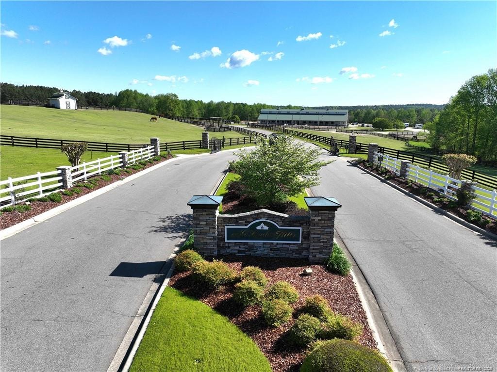 574 Mclendon Hills Dr, West End, NC 27376