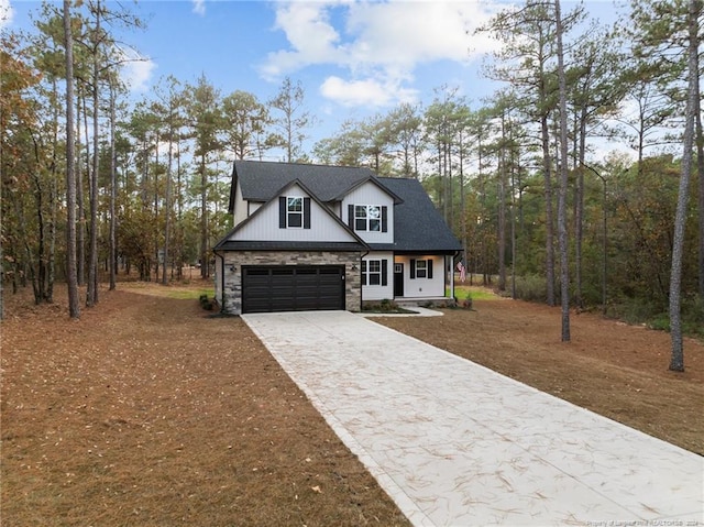 view of front of house featuring a porch