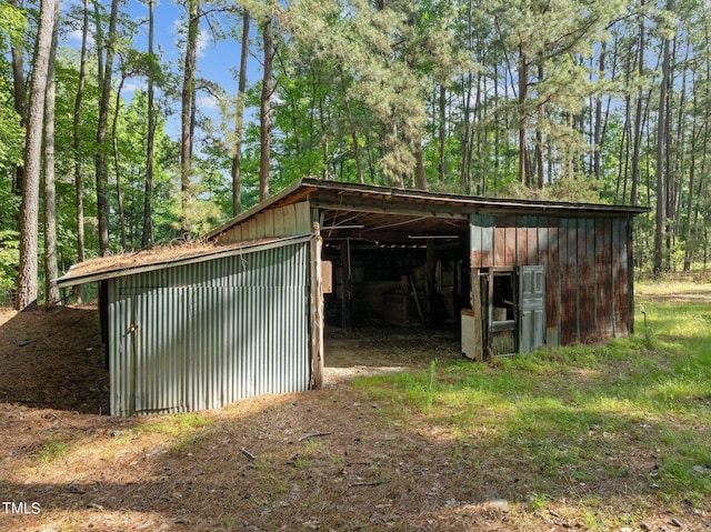 view of outbuilding