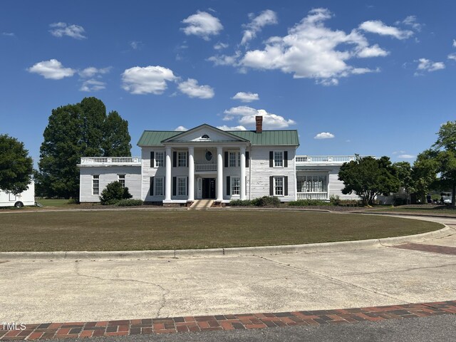 242 Sanderling Rd, Vass, NC 28394
