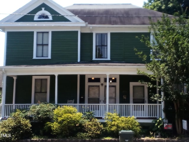 view of front of property with a porch