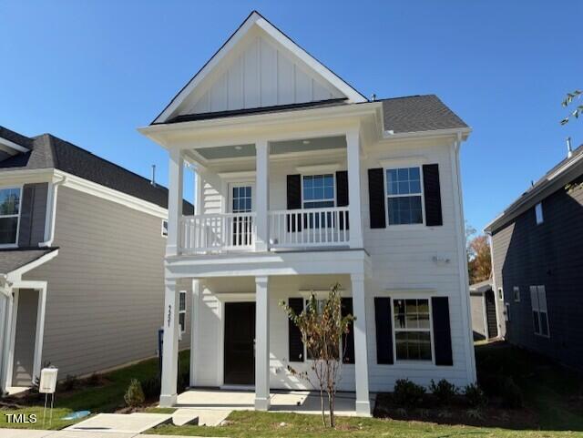 view of front of home featuring a porch