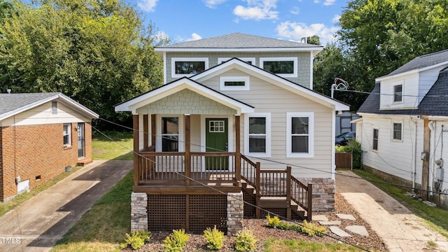 view of front of property with a porch