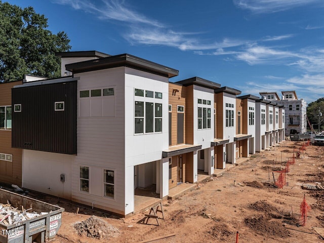 view of home's exterior