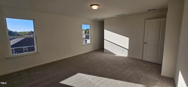 view of carpeted spare room