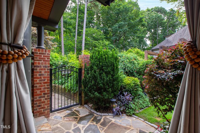 1800 Bay Meadow Ct, Raleigh, NC 27615 - view of gate