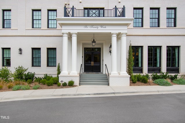 entrance to property with a porch