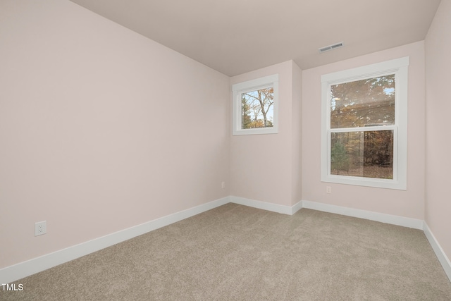 view of carpeted spare room