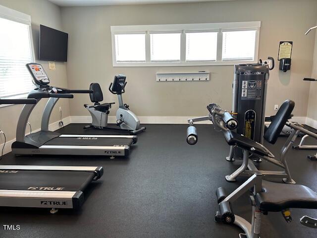 workout area with baseboards