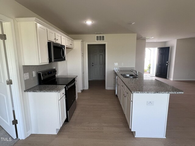 231 Lotus Ave, Smithfield, NC 27577 - photo 9