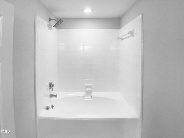 1432 Quarter Pt, Raleigh, NC 27615 - bathroom with shower / bathtub combination and recessed lighting