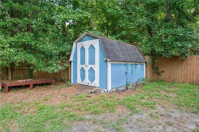 view of outbuilding