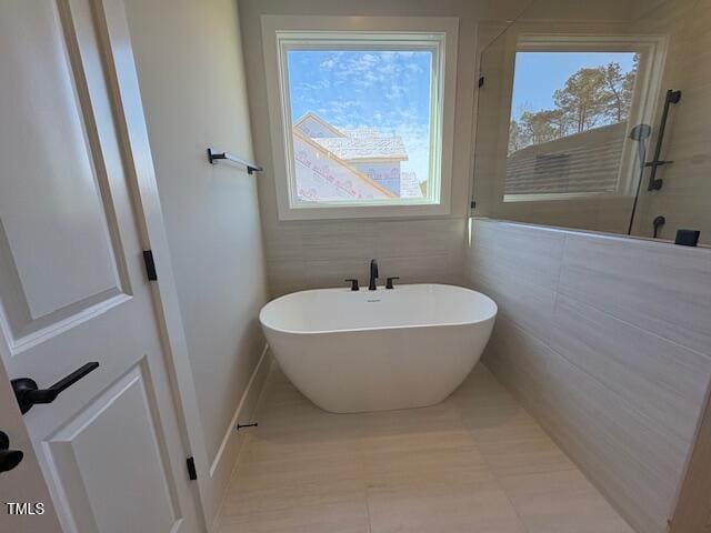 bathroom featuring a bathing tub