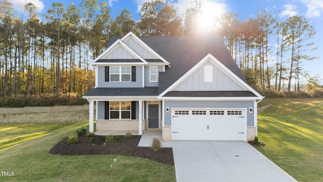 craftsman-style home with a porch and a front lawn