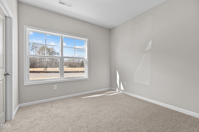 view of carpeted spare room