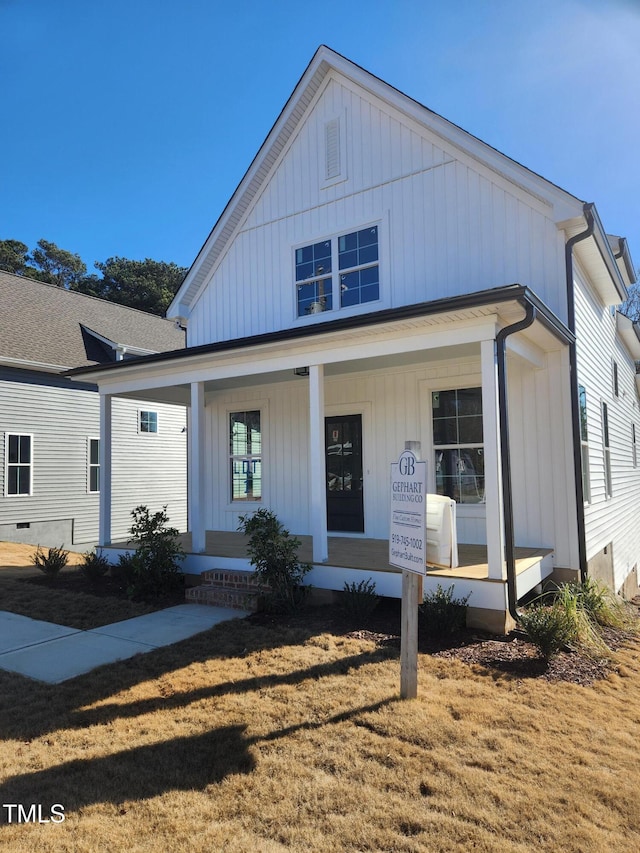 view of front facade with a porch