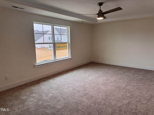 unfurnished room with carpet flooring and ceiling fan