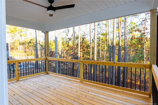 deck with ceiling fan