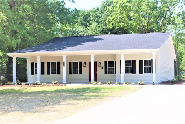 view of front of property with covered porch