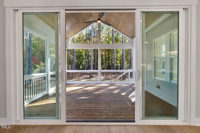 entryway featuring ceiling fan, plenty of natural light, and light wood-type flooring