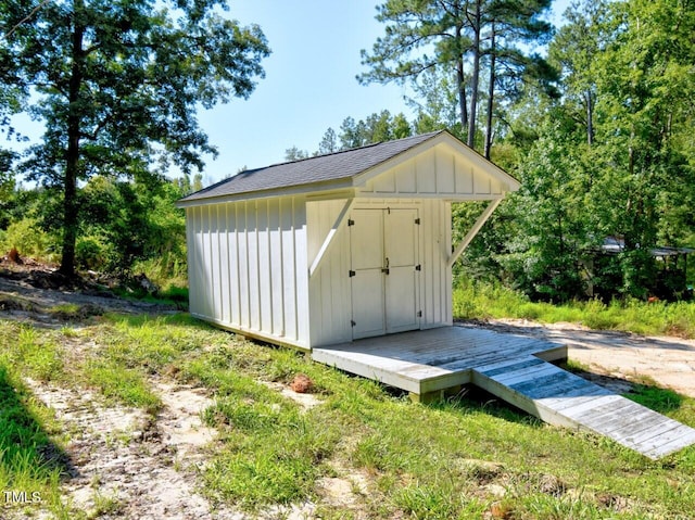 view of outdoor structure