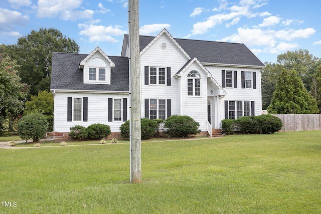 view of front of house featuring a front yard