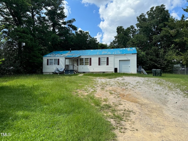 view of front of home with a front yard