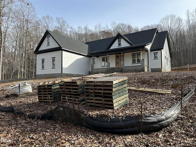 view of front of home with covered porch