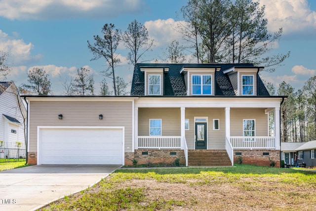 view of front of house featuring a front yard and covered porch