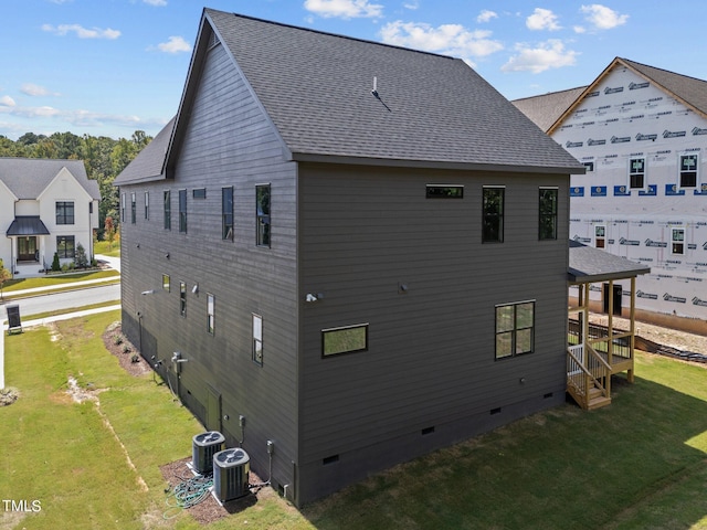 exterior space featuring a lawn