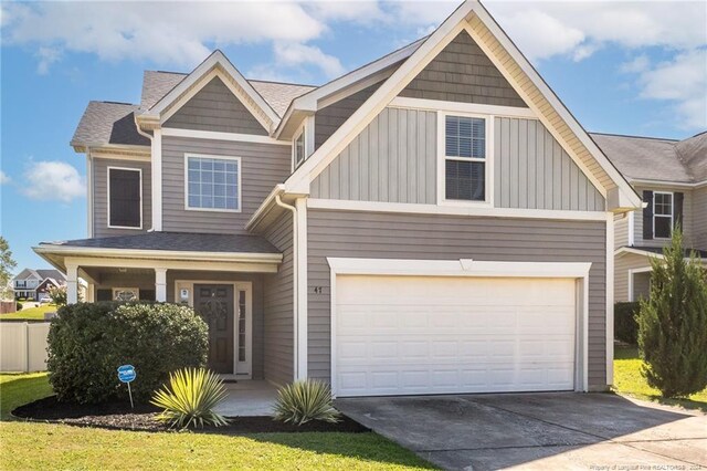 craftsman house featuring a garage