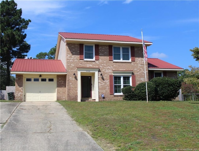 view of front of house featuring a front yard