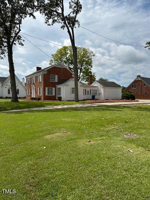 110 S Layton Ave, Dunn, NC 28334 - view of yard