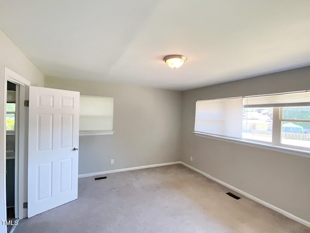 unfurnished bedroom with carpet floors