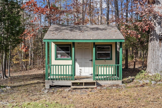 view of outdoor structure