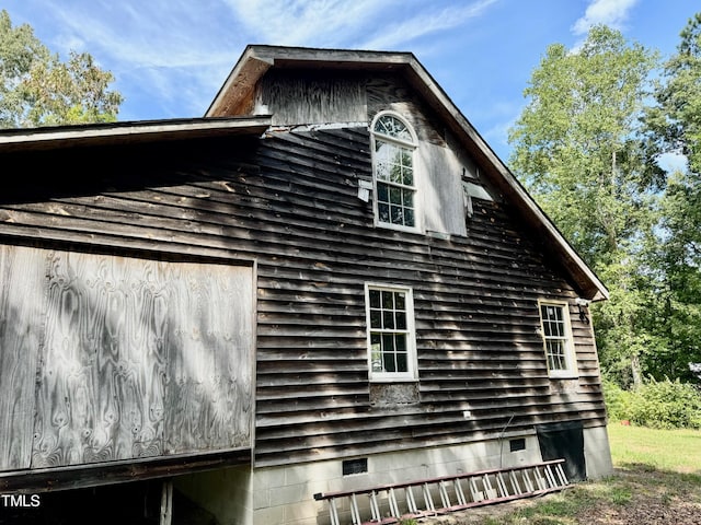 view of side of home