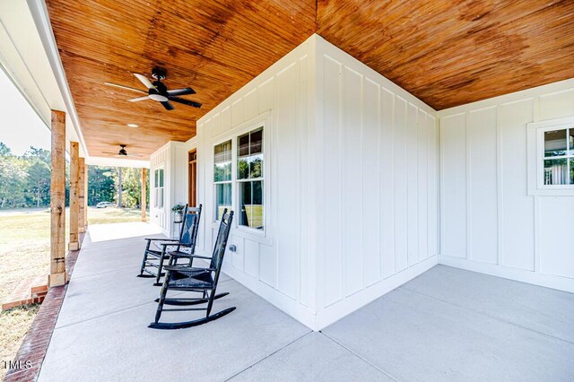 view of patio featuring a porch and ceiling fan