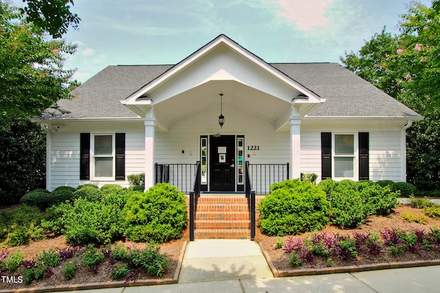 view of front of house with covered porch