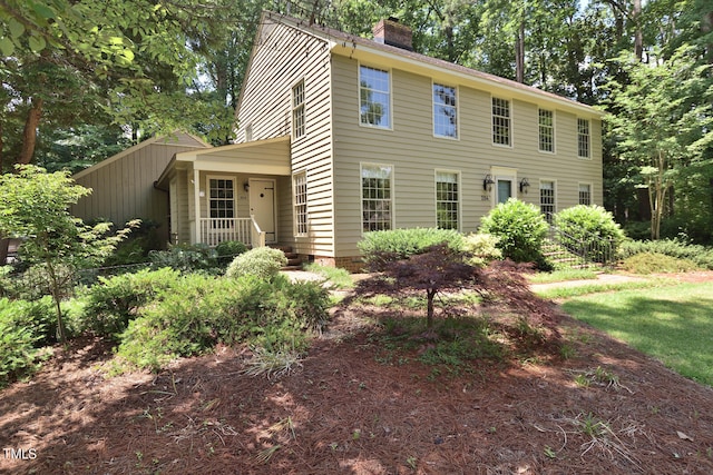 view of colonial inspired home