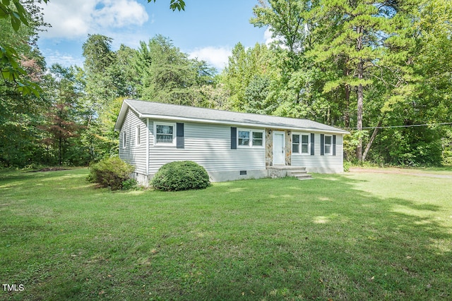 view of front of house with a front lawn