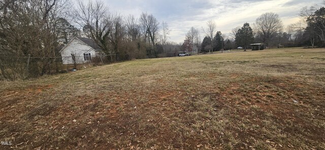 878 Old Hollow Rd, Winston-Salem, NC 27105