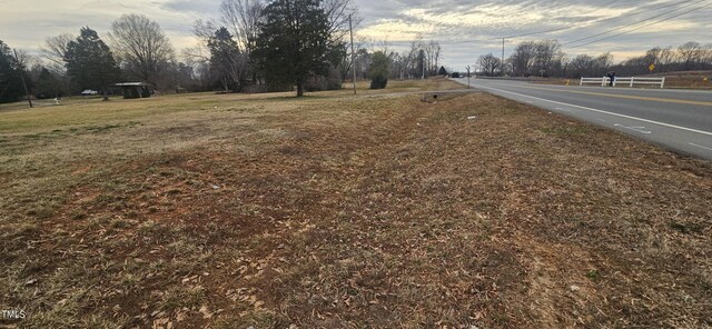 878 Old Hollow Rd, Winston-Salem, NC 27105