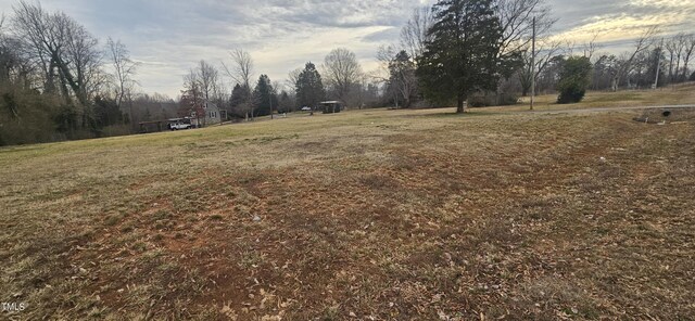 878 Old Hollow Rd, Winston-Salem, NC 27105