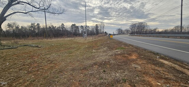 878 Old Hollow Rd, Winston-Salem, NC 27105