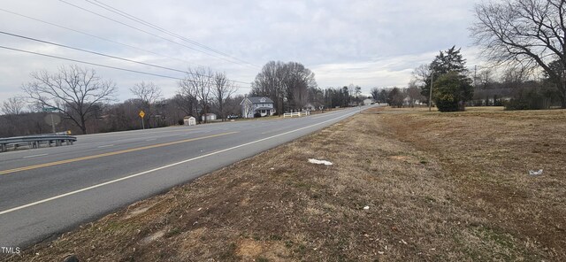 878 Old Hollow Rd, Winston-Salem, NC 27105