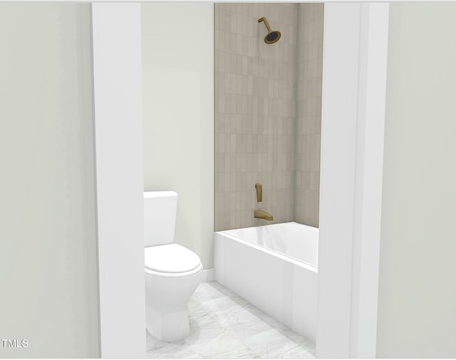 bathroom with tiled shower / bath and toilet